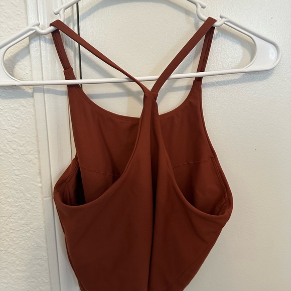 Old Navy sports bras size M (rarely used) - Picture 8 of 10